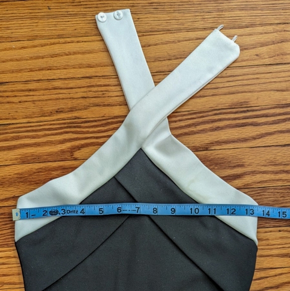 SOLD 🚫 Chic Petite Black & White Color Block Cross Front Neck Jumpsuit - Picture 8 of 16